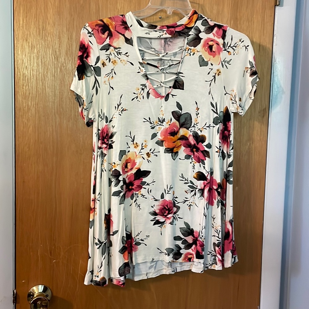 Short sleeve shirt